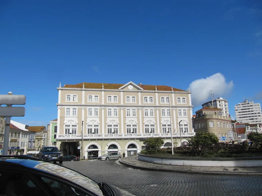 Aveiro Itinerary: How to Plan 1 to 3 Days in the Canal City
