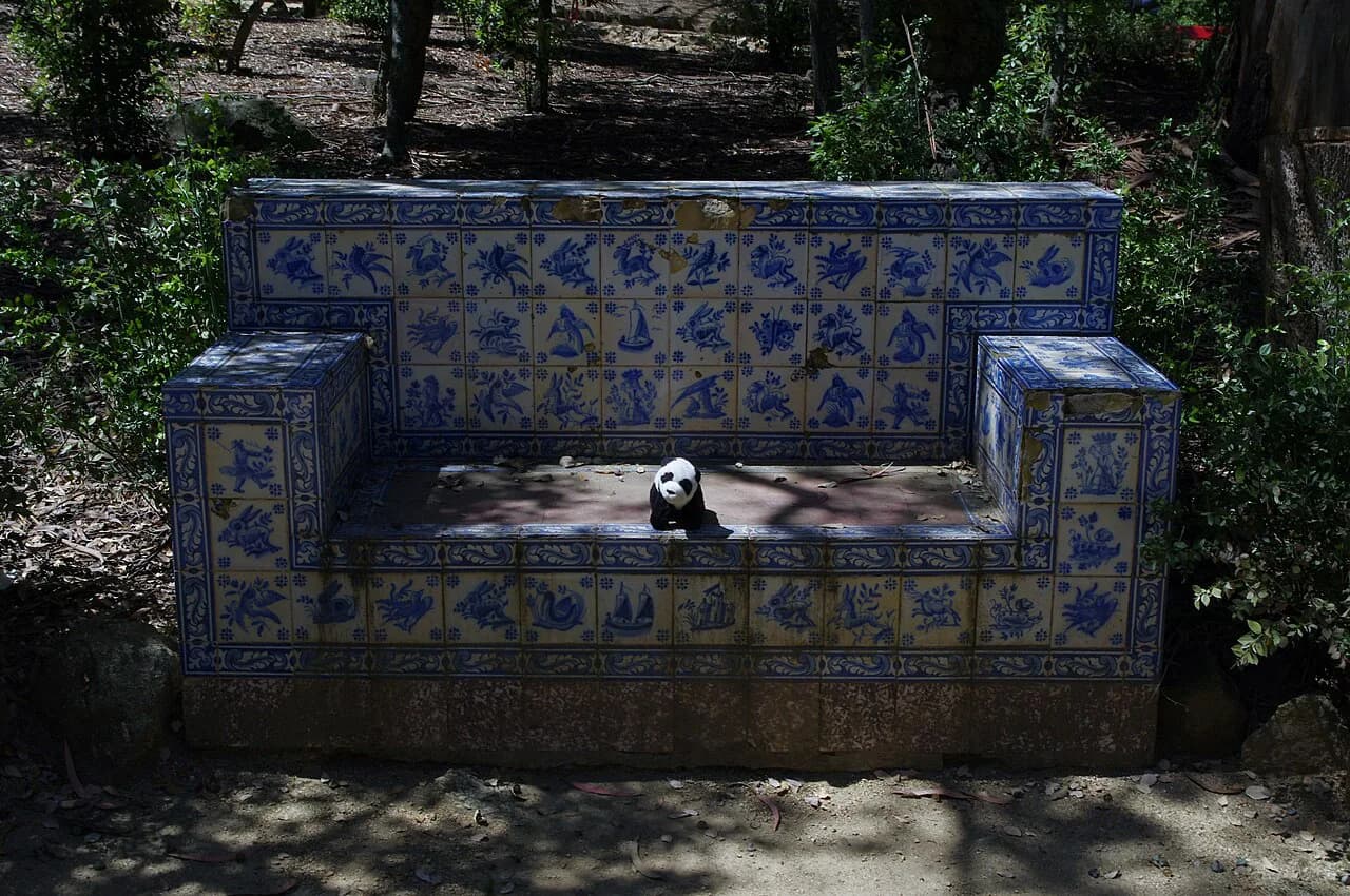 Azulejos in Évora: Where to See the Town's Painted Tiles
