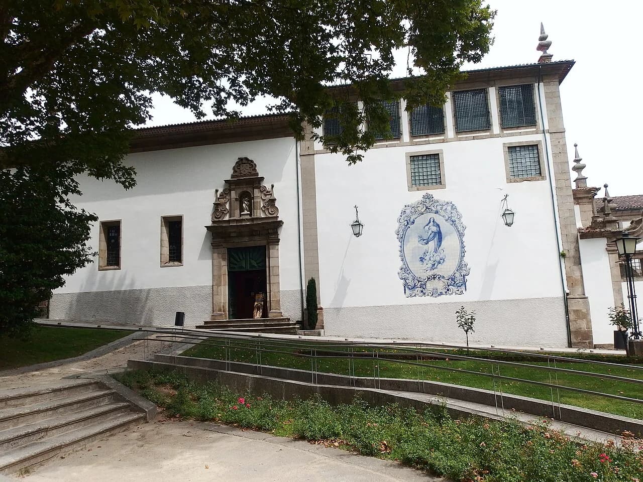 Azulejos in Guimarães: Where to See the Town's Painted Tiles