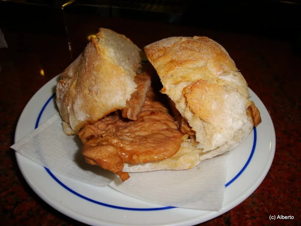 Bifana: What Portugal's Pork Sandwich Is and How to Order One