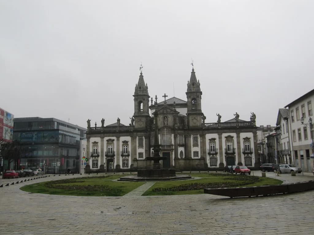 Braga Walking Tour: A Self-Guided Route Through the Old Centre