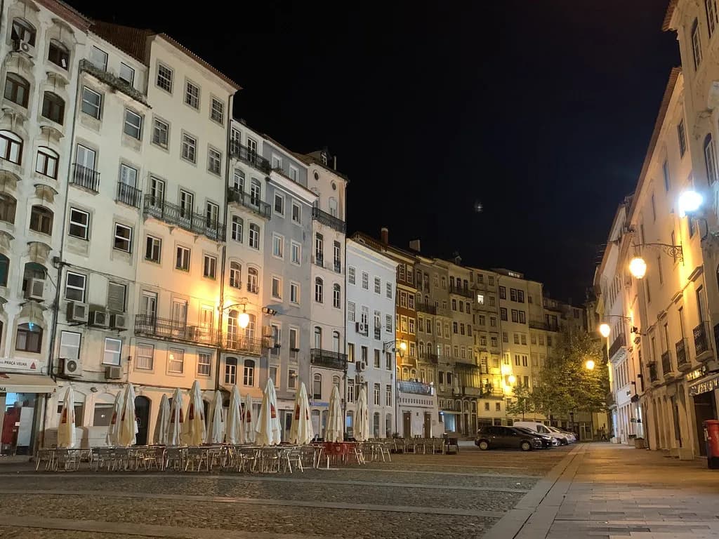 Coimbra Cafés: Where to Stop for Coffee and Pastries