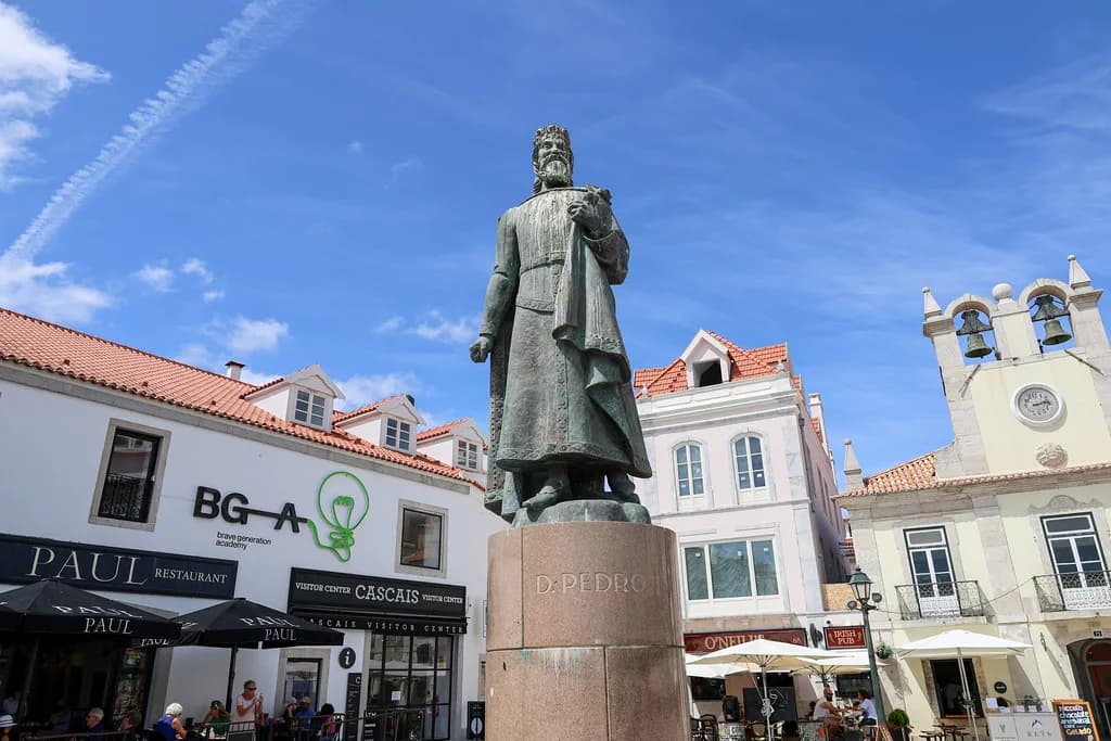 Cascais vs Estoril: Which Coastal Town Suits Your Short Break?