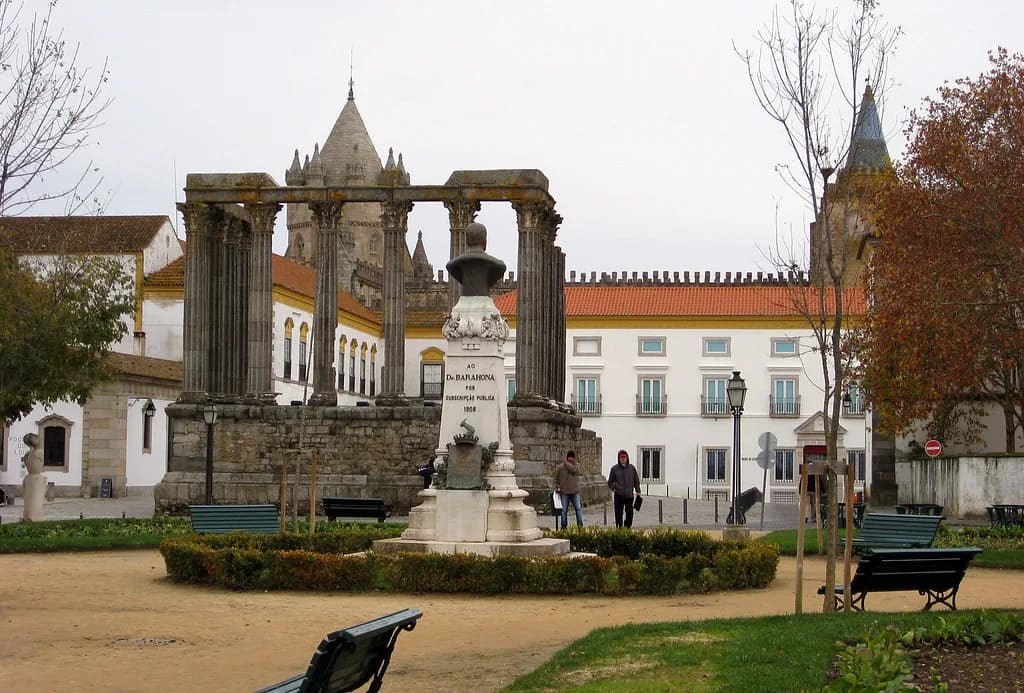 Évora History: What to See From Roman Temple to Chapel of Bones