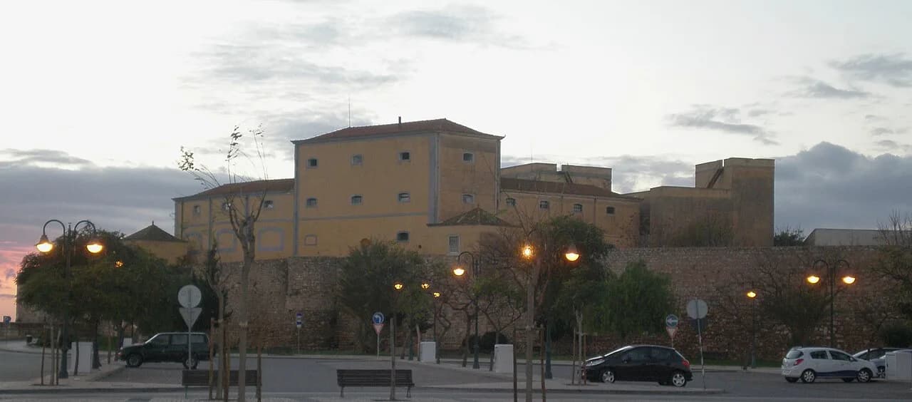 Faro Castle: What Survives of the Old City Walls