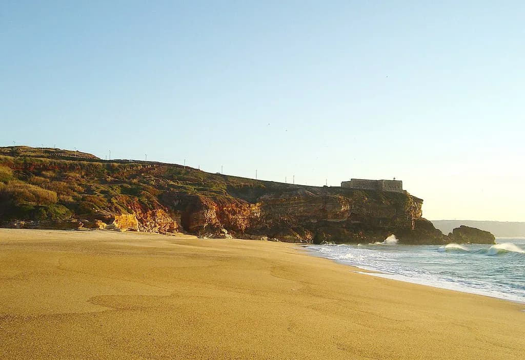 How Many Days in Nazaré? One, Two or Three Days