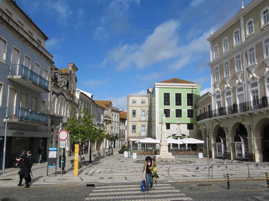 Jardim do Rossio, Aveiro: A Visitor's Guide to the Central Square