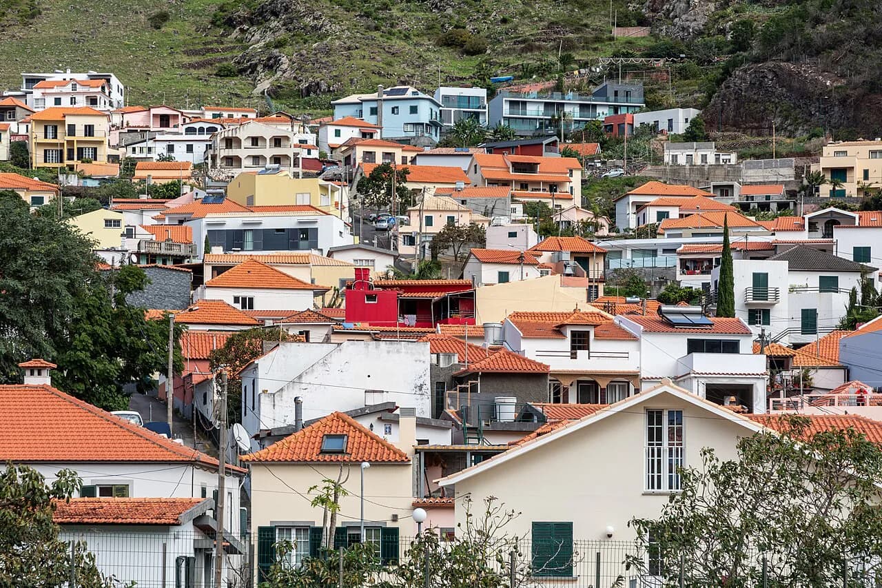 Machico, Madeira: Beach, Old Town and the Airport Base