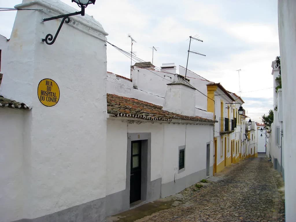 One Day in Évora: A Realistic Walking Itinerary