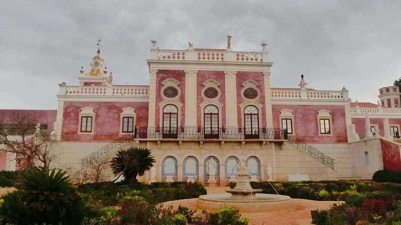 Palácio de Estoi: Visiting the Palace and Gardens Near Faro