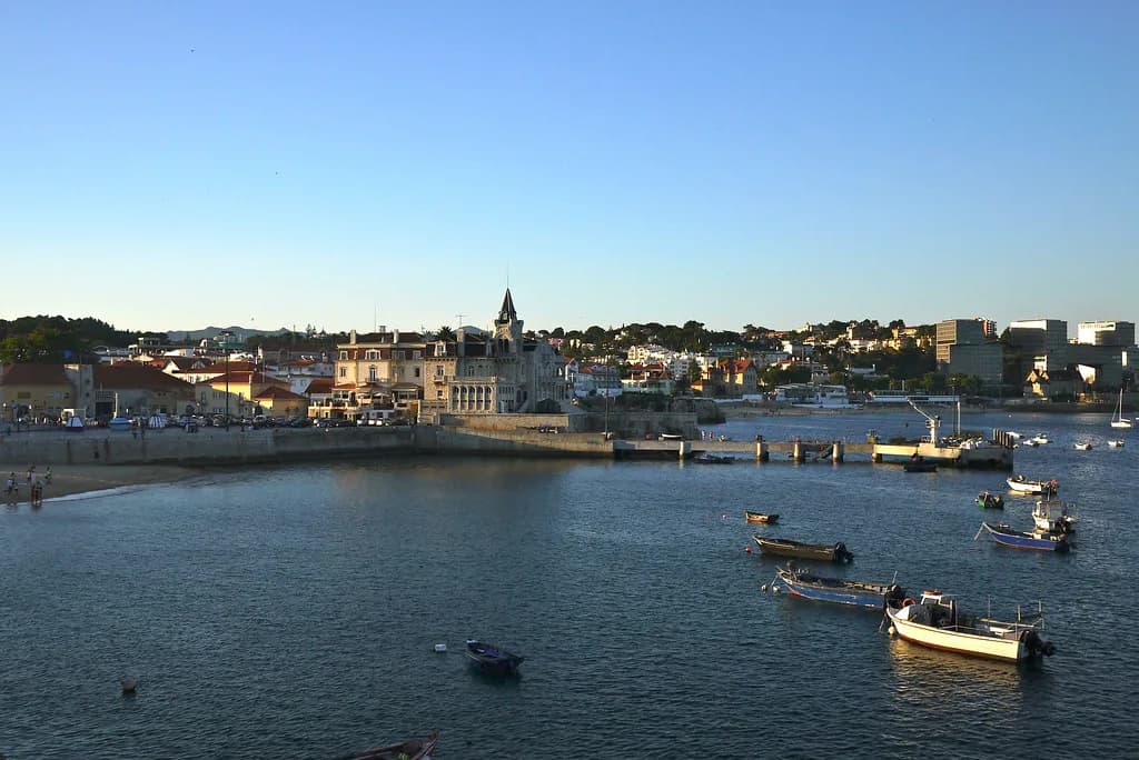 Parede, Cascais: A Neighbourhood Guide to the Beach and Town