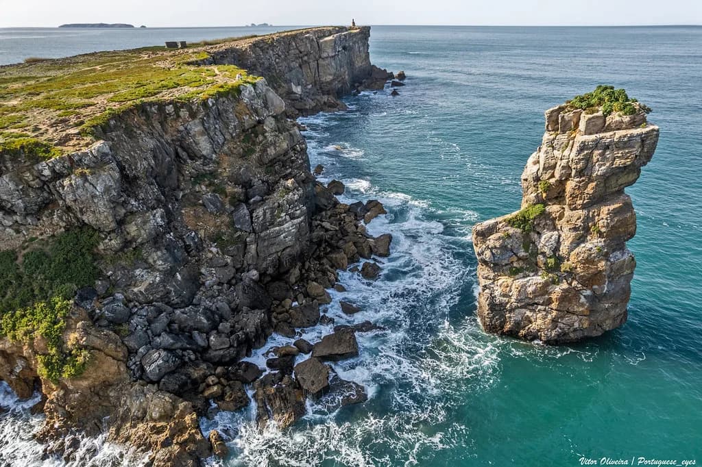 Peniche Boat Trips: Berlengas, Caves and Dolphin Routes