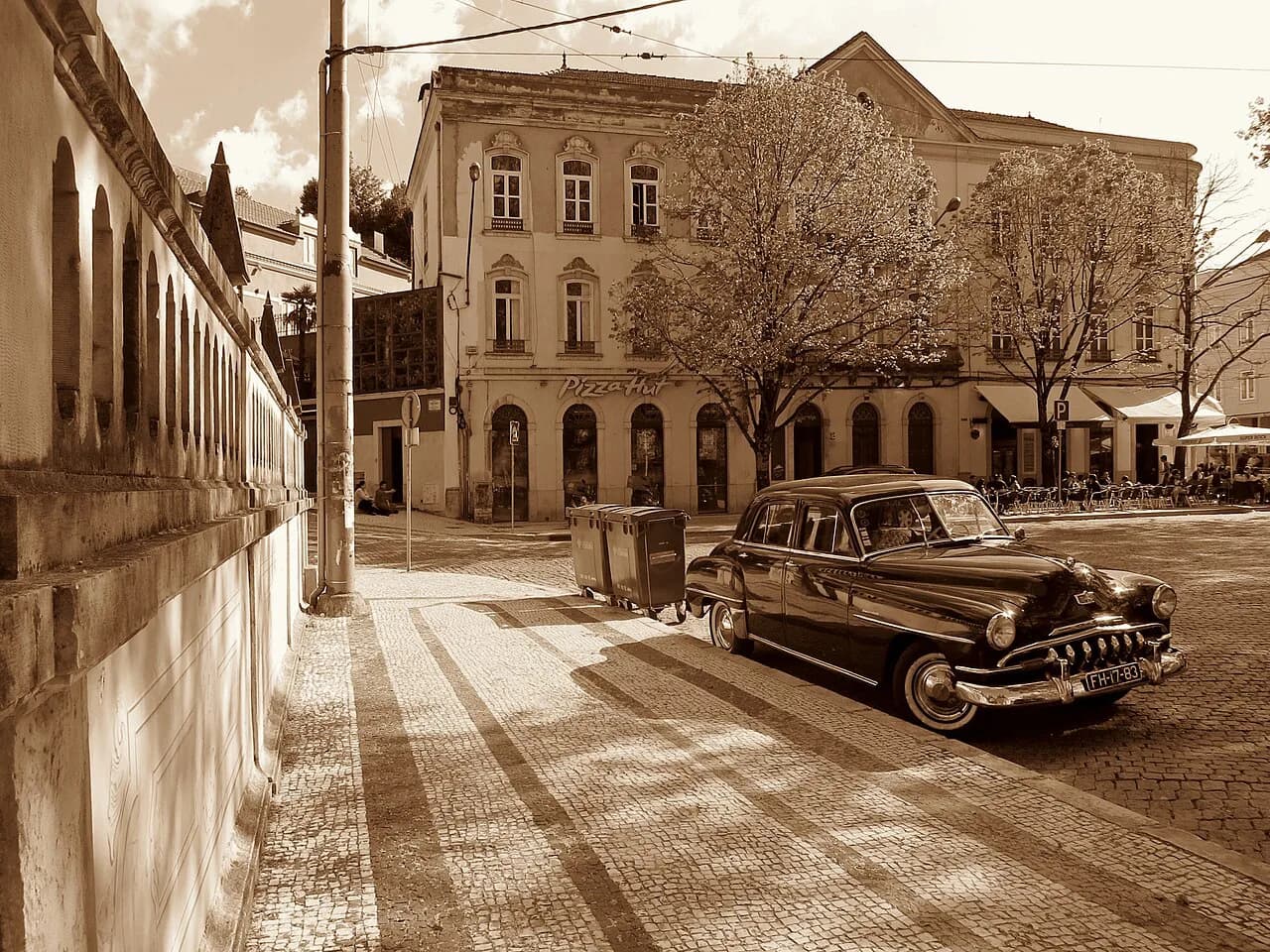 Praça da República, Coimbra: the Student Square Area Guide