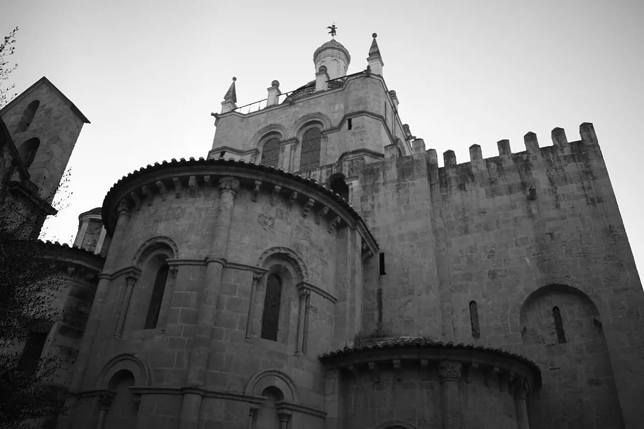 Sé Velha, Coimbra: Visitor Guide to the Old Cathedral