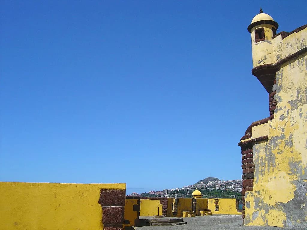 Forte de São Tiago, Funchal: Visiting the Old Town Fortress