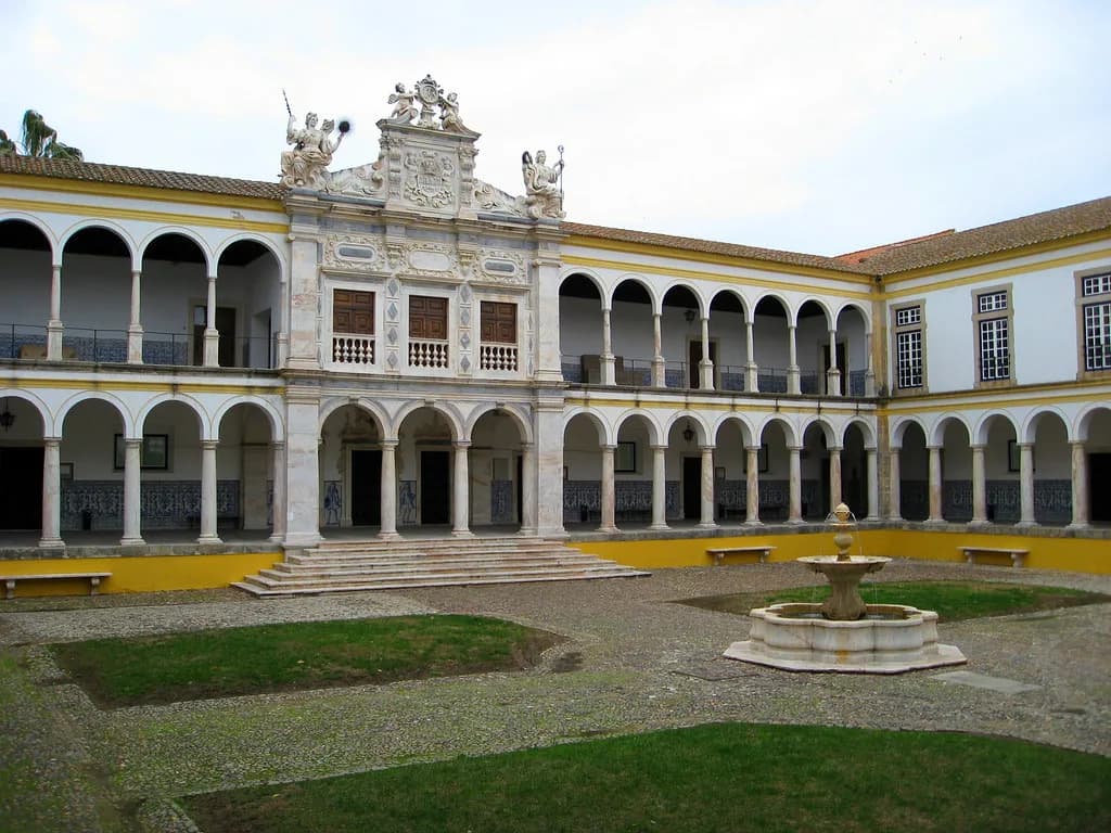 Free Things to Do in Évora: Sights, Squares and Views That Cost Nothing