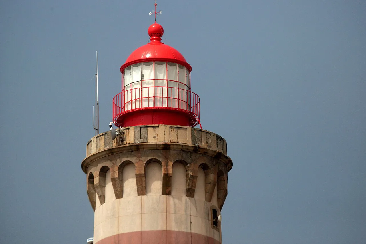 The red lantern at the top of the Aveiro Lighthouse.