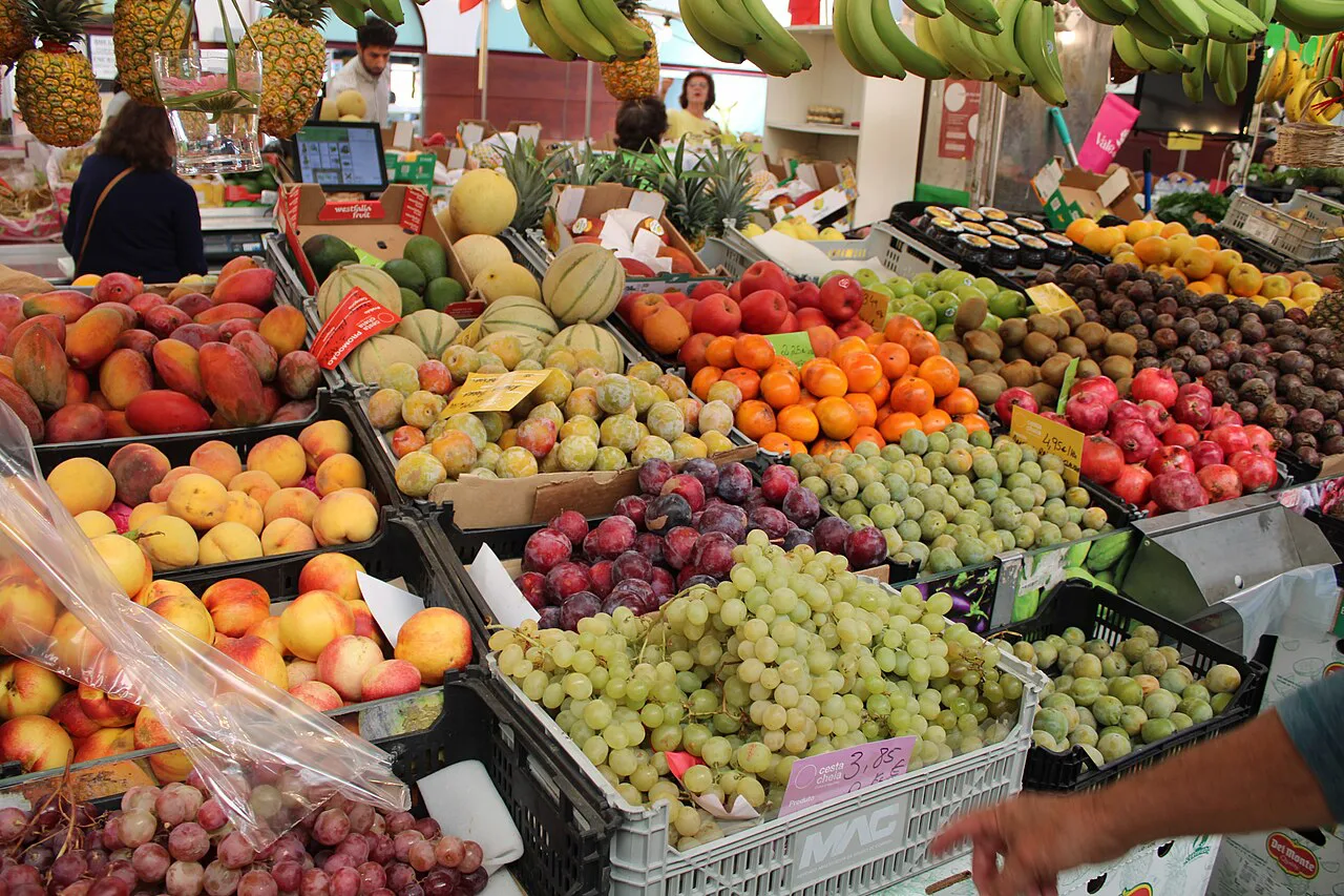 Fresh fruit on sale at the Mercado Manuel Firmino in Aveiro.