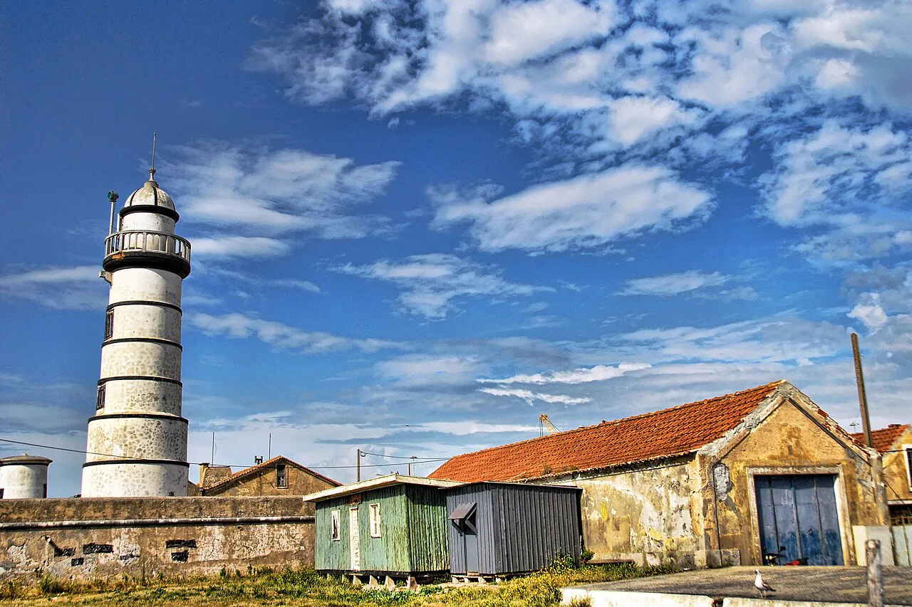 The lighthouse and buildings of the Forte da Barra near Aveiro.