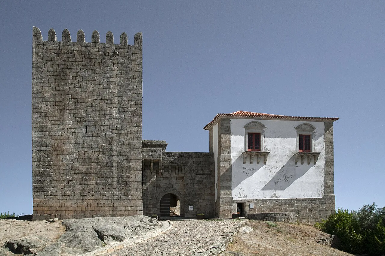 The keep and walls of Belmonte Castle.