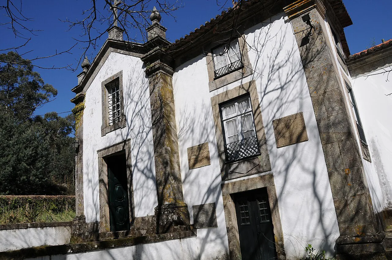 The chapel of Casa do Outeiro, a manor house in Arcozelo, Ponte de Lima.