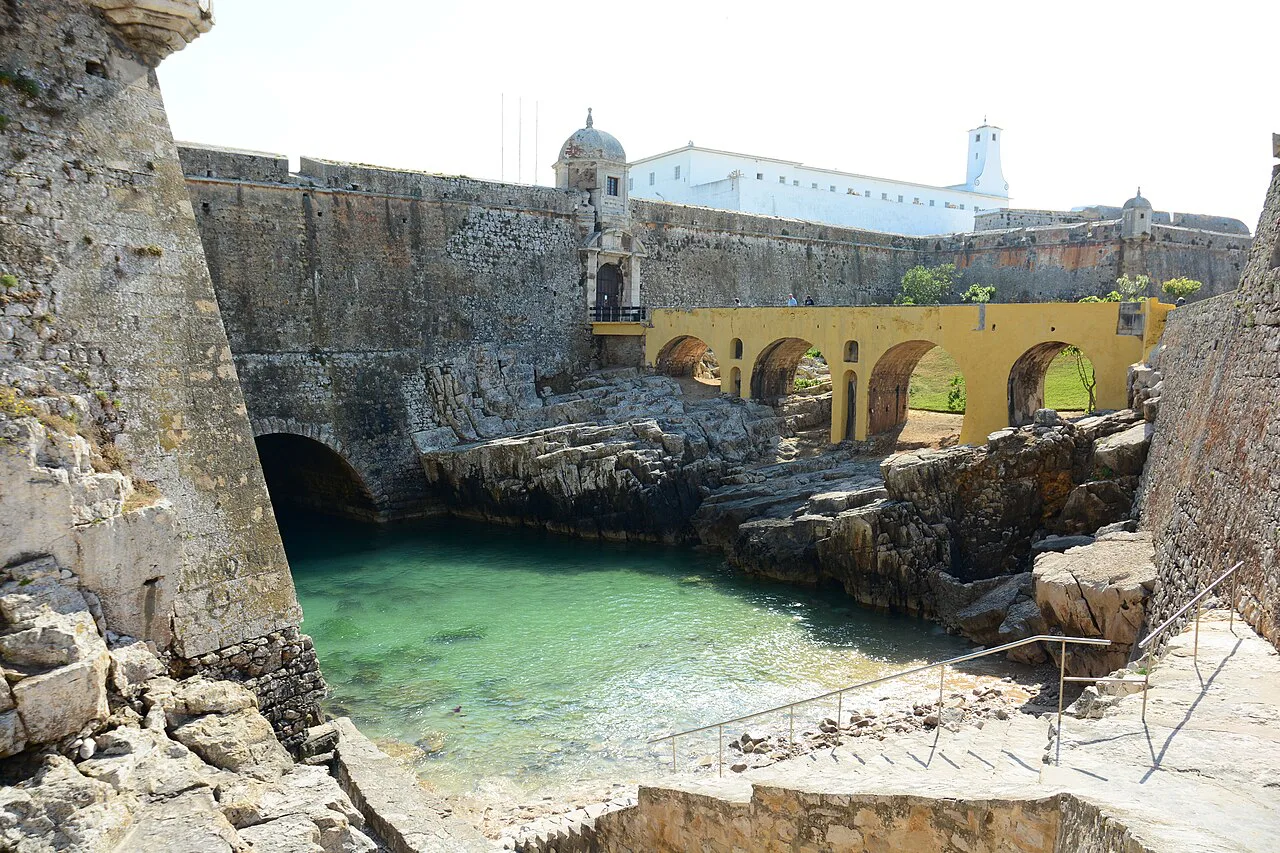 A sea inlet beneath the walls of the Peniche Fortress.