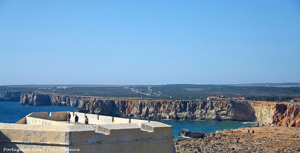 Cliffs and the Atlantic seen from the Fortaleza de Sagres.