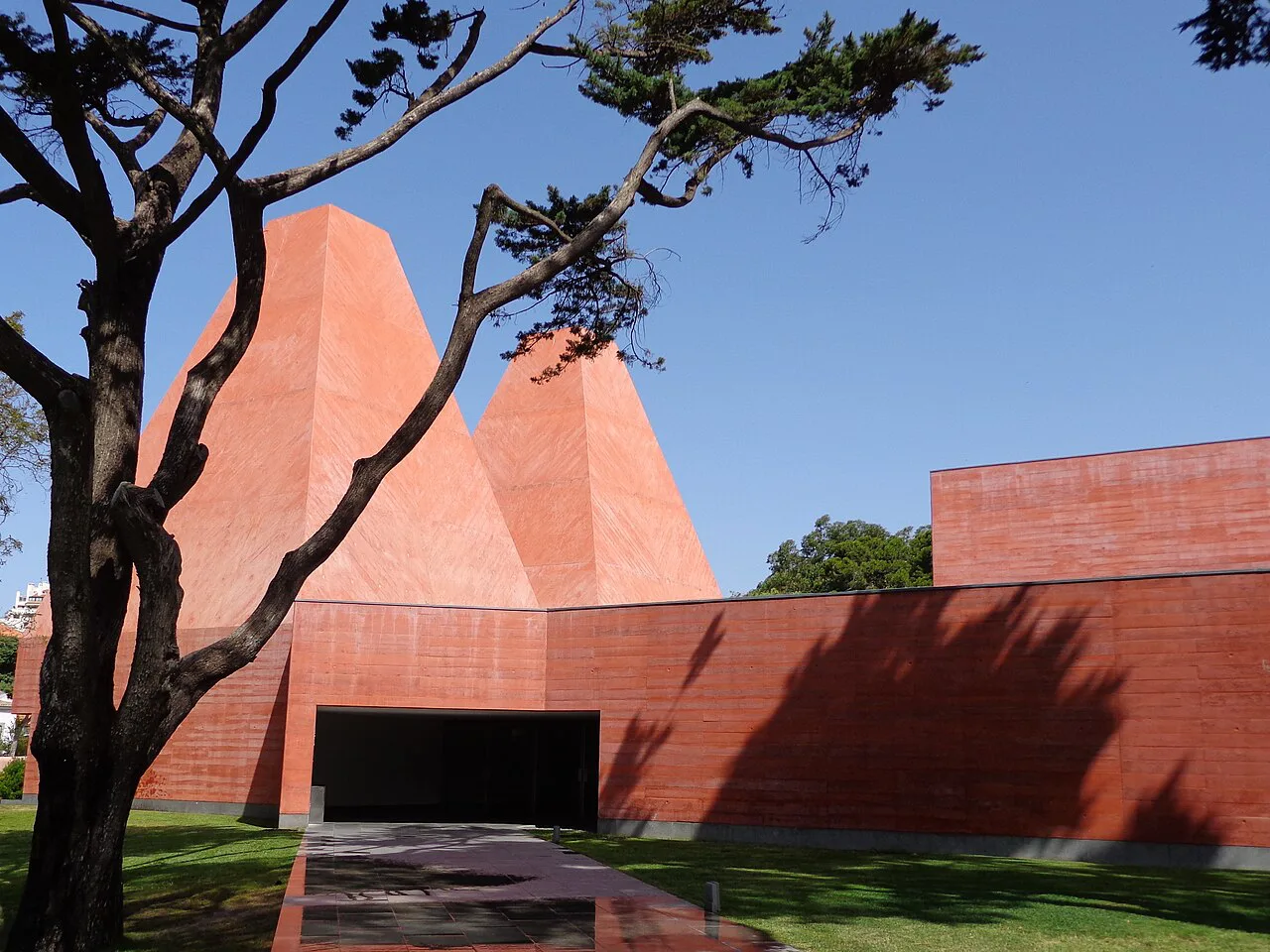 The red pyramid towers of the Casa das Histórias Paula Rego in Cascais.