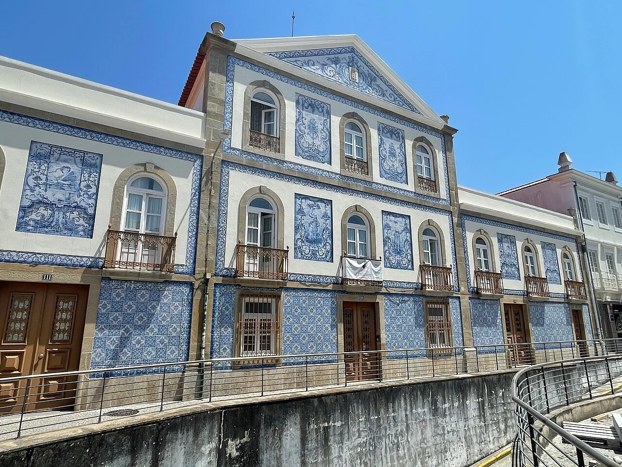 The azulejo-clad façade of the Casa de Santa Zita in Aveiro.