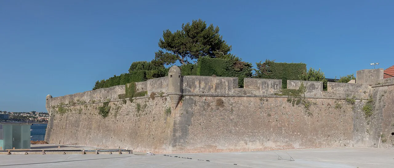 The walls of the Cidadela in Cascais.