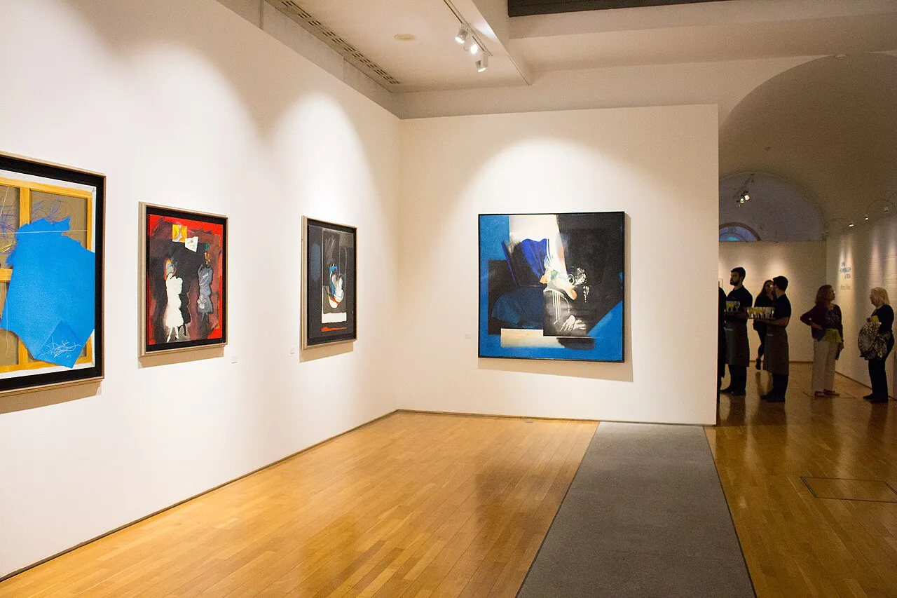 An exhibition gallery inside the Centro Cultural de Cascais.