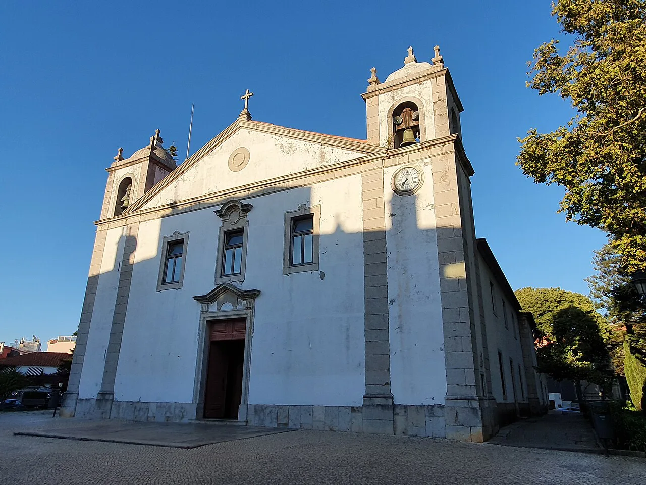 The façade of the Igreja de Nossa Senhora da Assunção in Cascais.