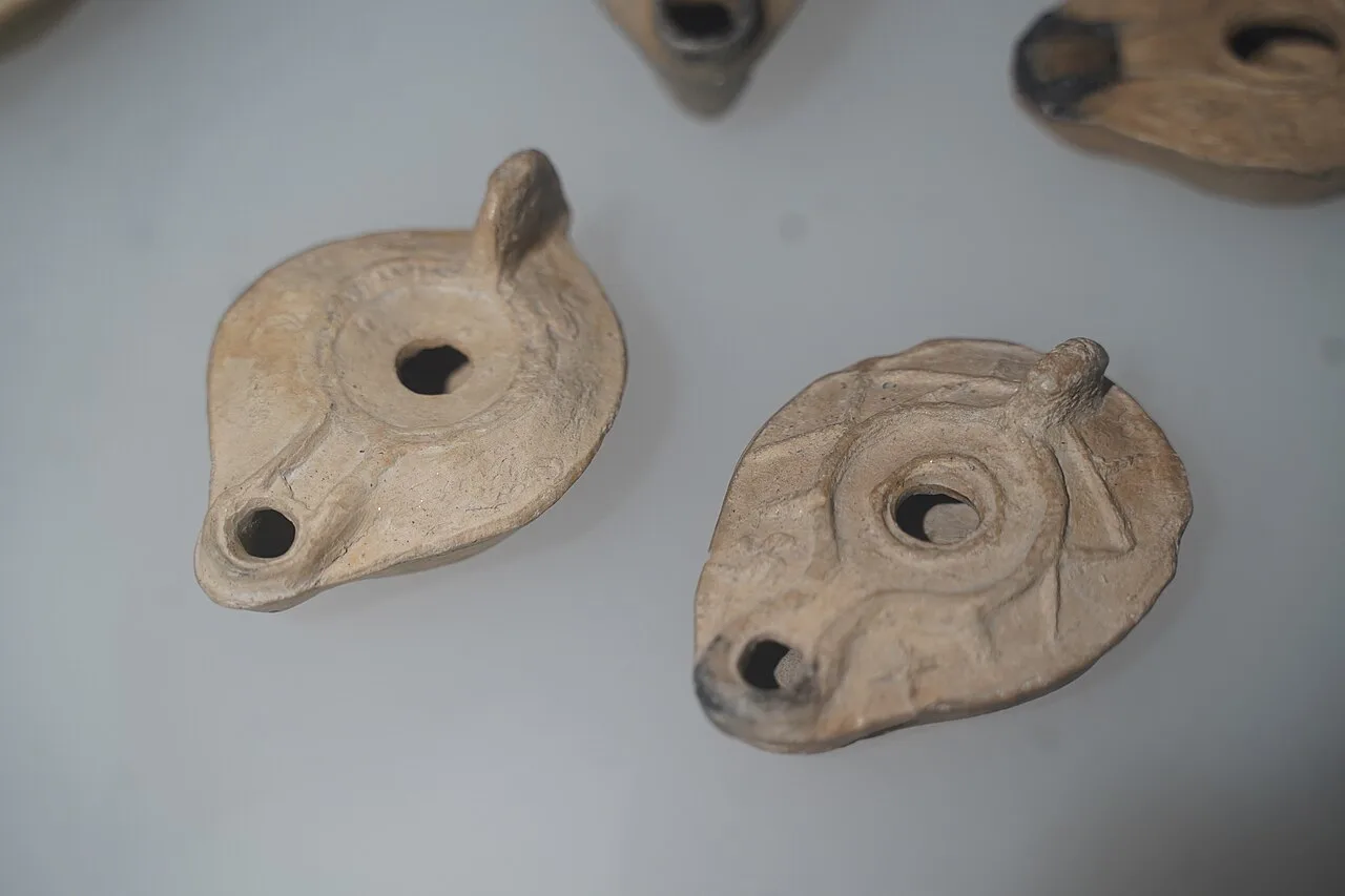 Roman oil lamps in the collection of the Dom Diogo de Sousa Museum in Braga.