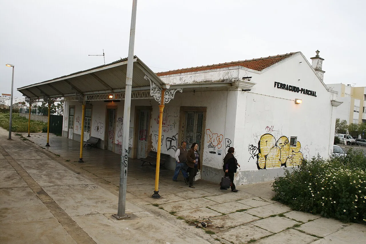 The Ferragudo-Parchal halt on the Algarve railway line.