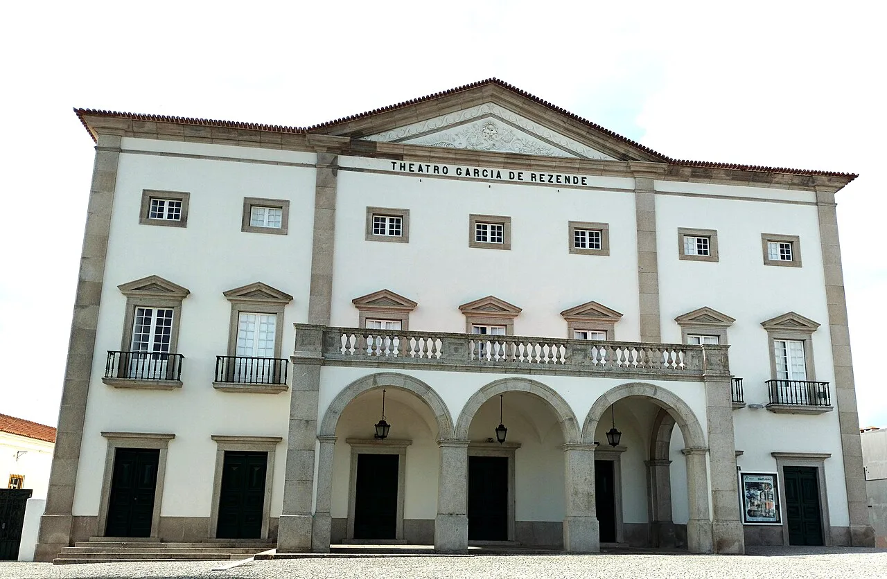 The façade of the Garcia de Resende Theatre in Évora.