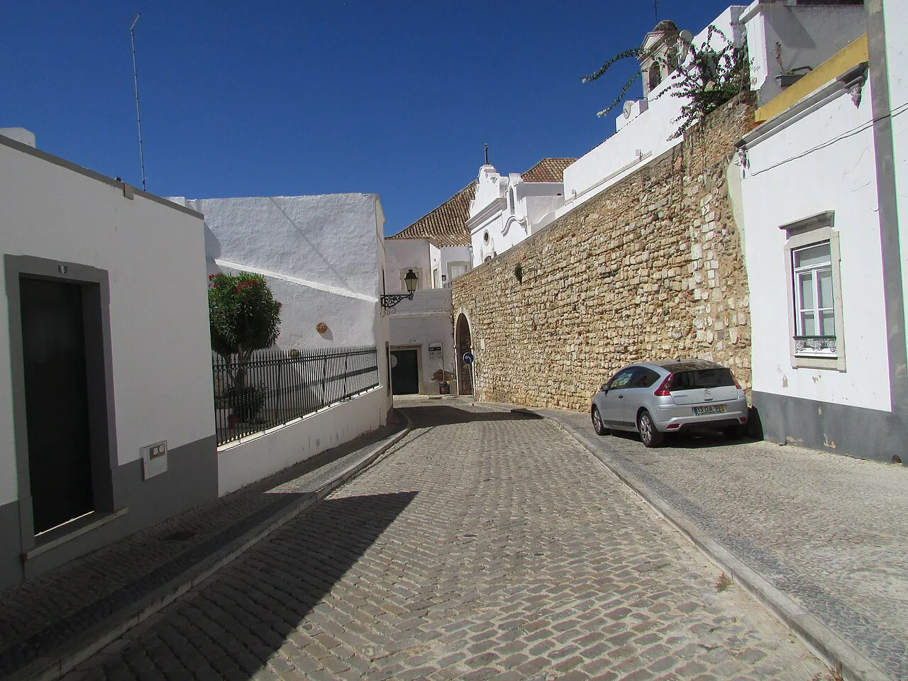 Rua Rasquinho running along the old city wall in the old town of Faro.