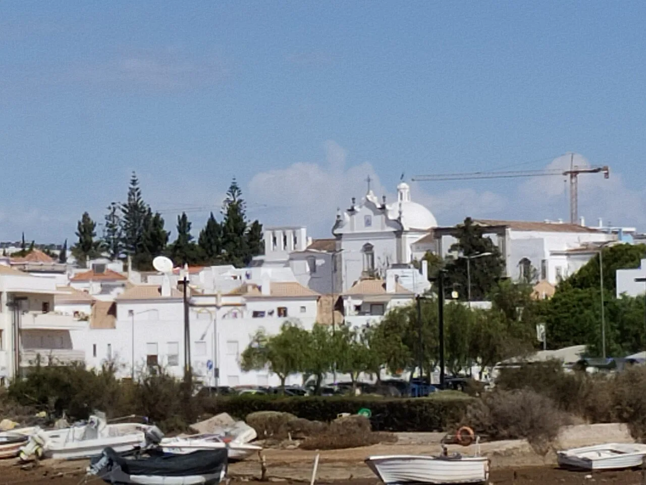 White houses and a church in Tavira.