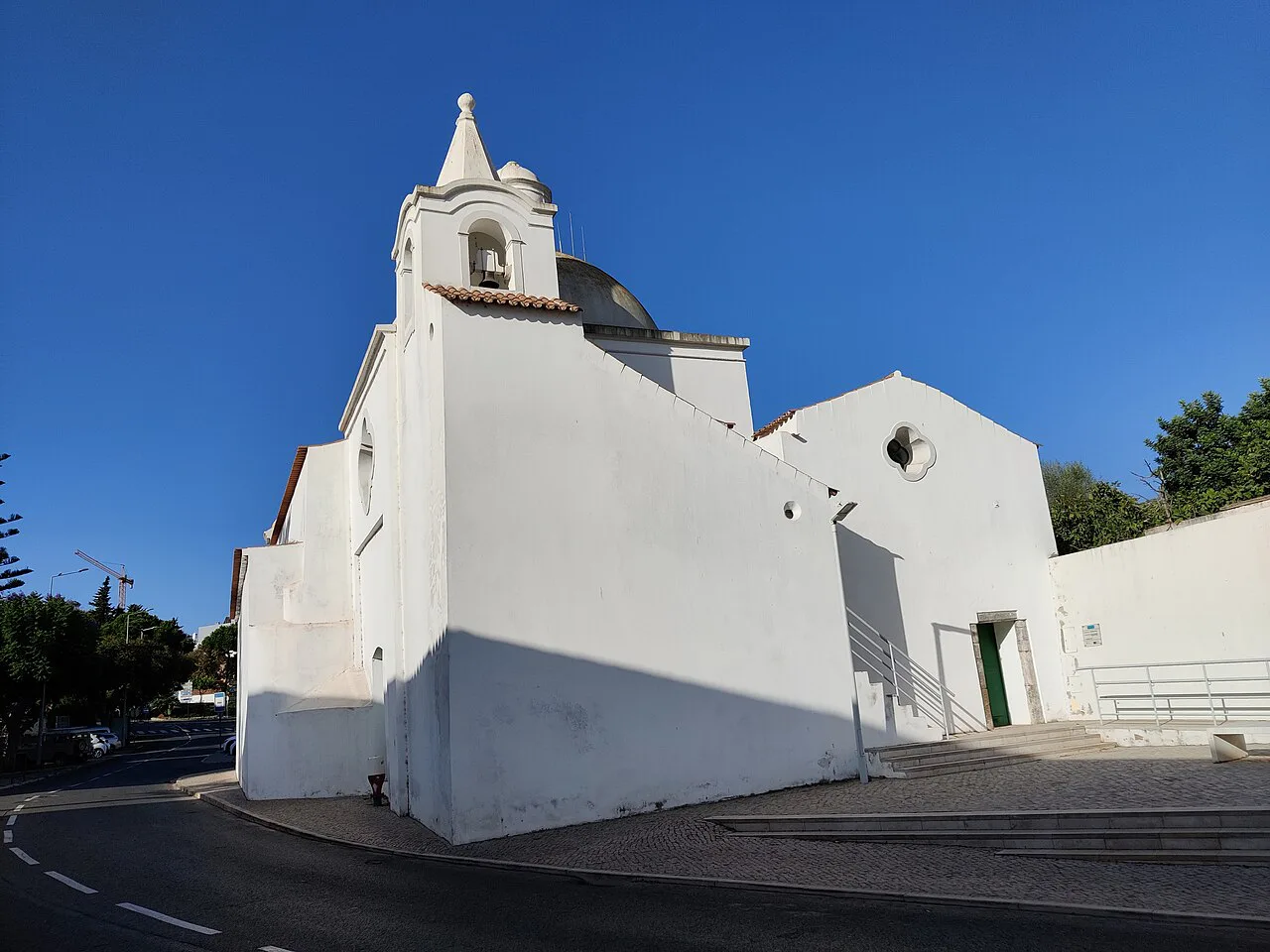 A whitewashed church in Tavira.