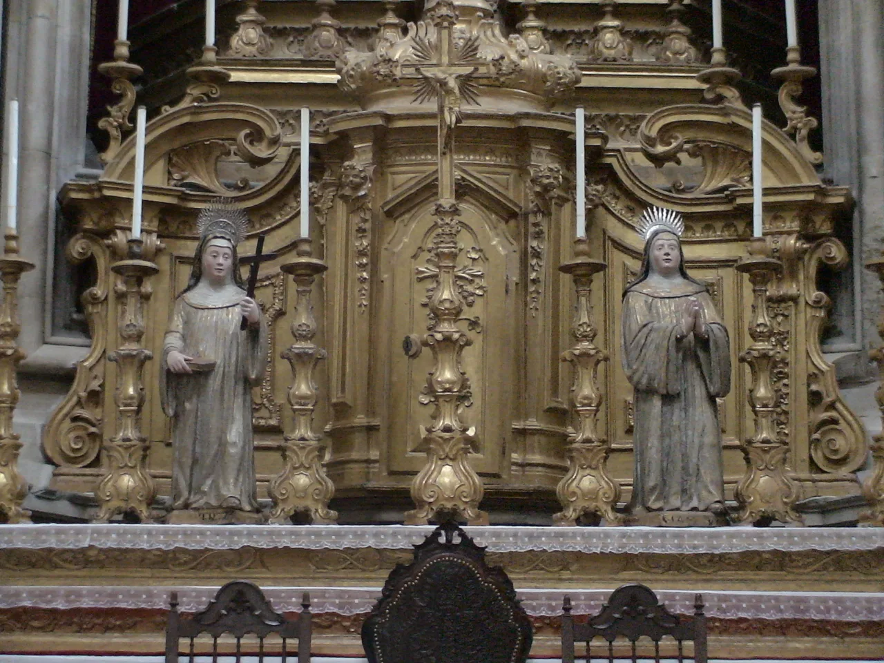 The gilded high altar of the Monastery of Lorvão in Penacova.