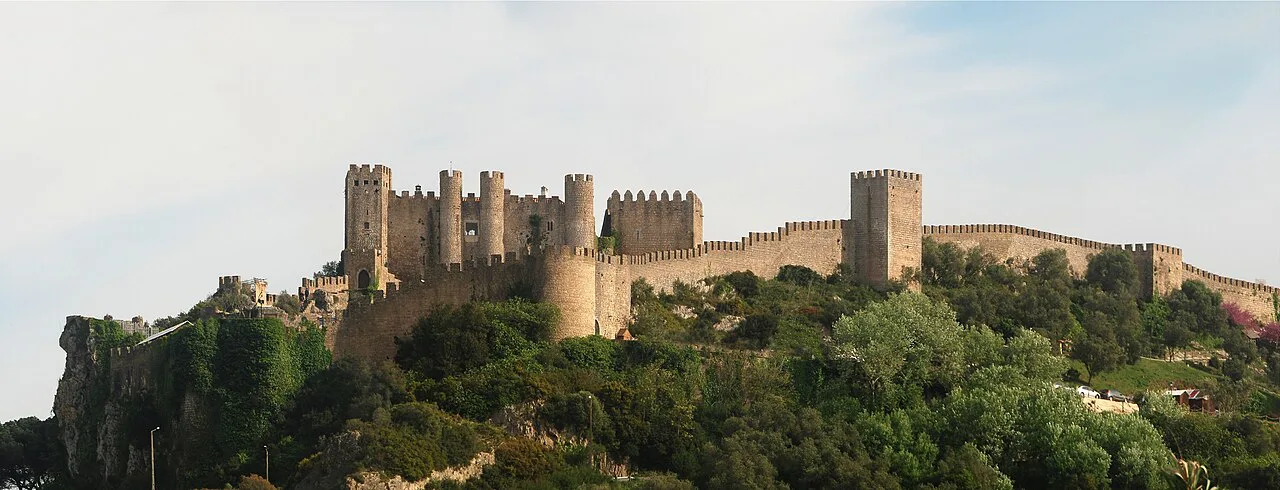 The castle and walls of Óbidos seen from the west.