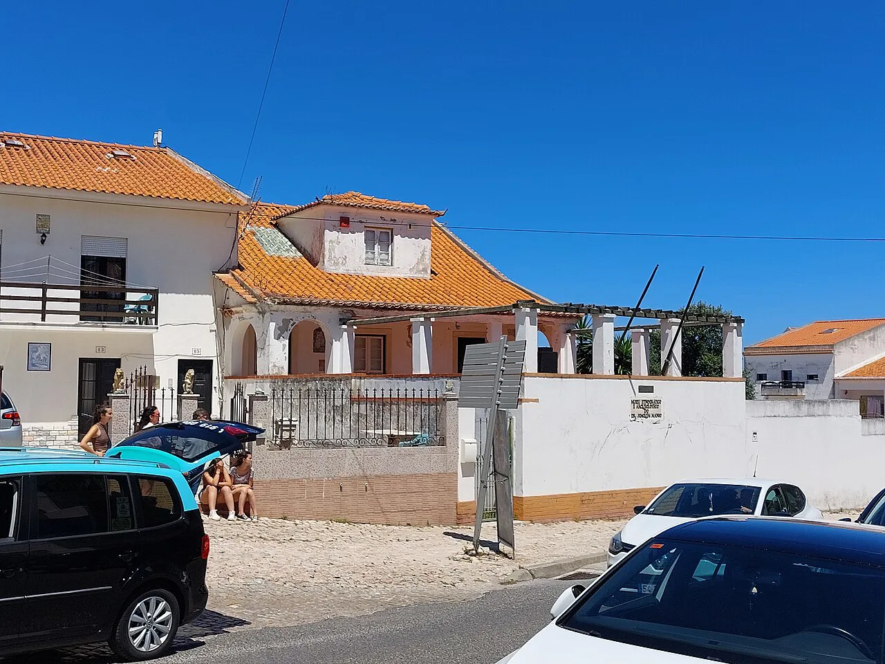 The setting of the Museu Etnográfico Dr. Joaquim Manso in Nazaré.