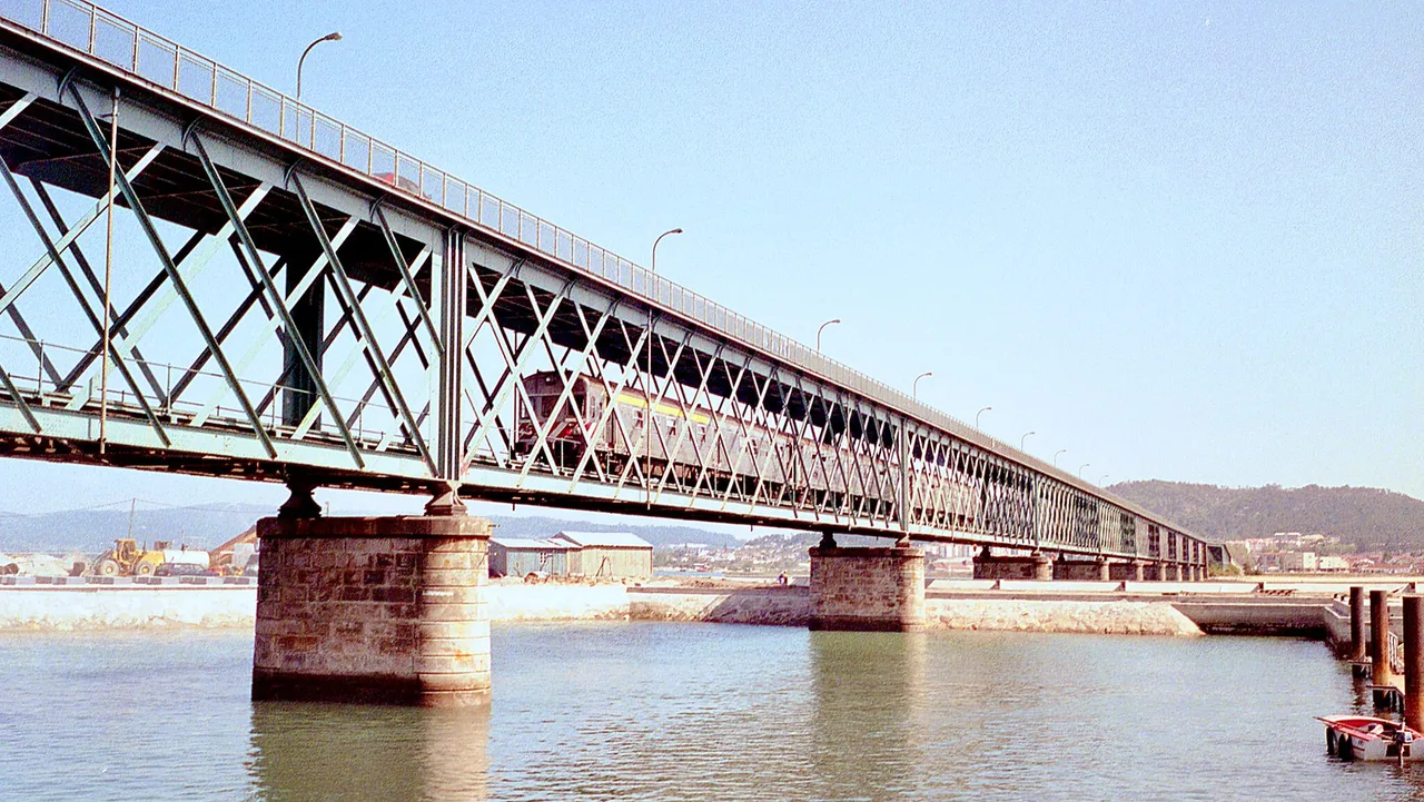 The iron Ponte Eiffel over the Rio Lima in Viana do Castelo.
