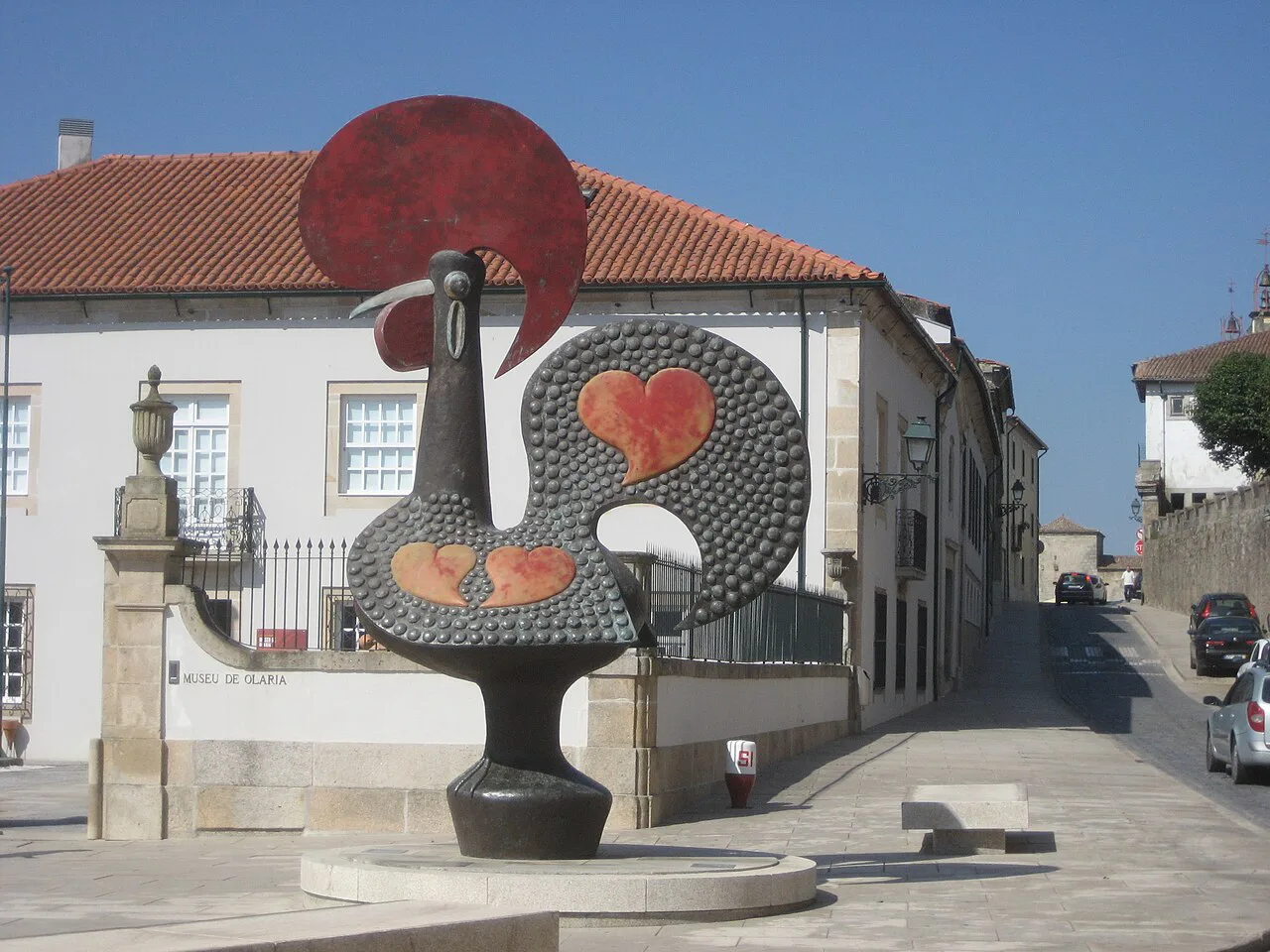A large sculpture of the Barcelos rooster in Barcelos.