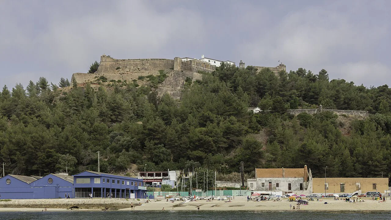 The Castle of São Filipe on its wooded hill above Setúbal.