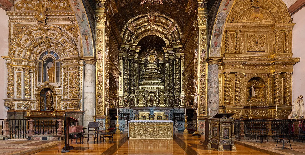 The gilded altar of the Church of St Mary of Graces in Setúbal.