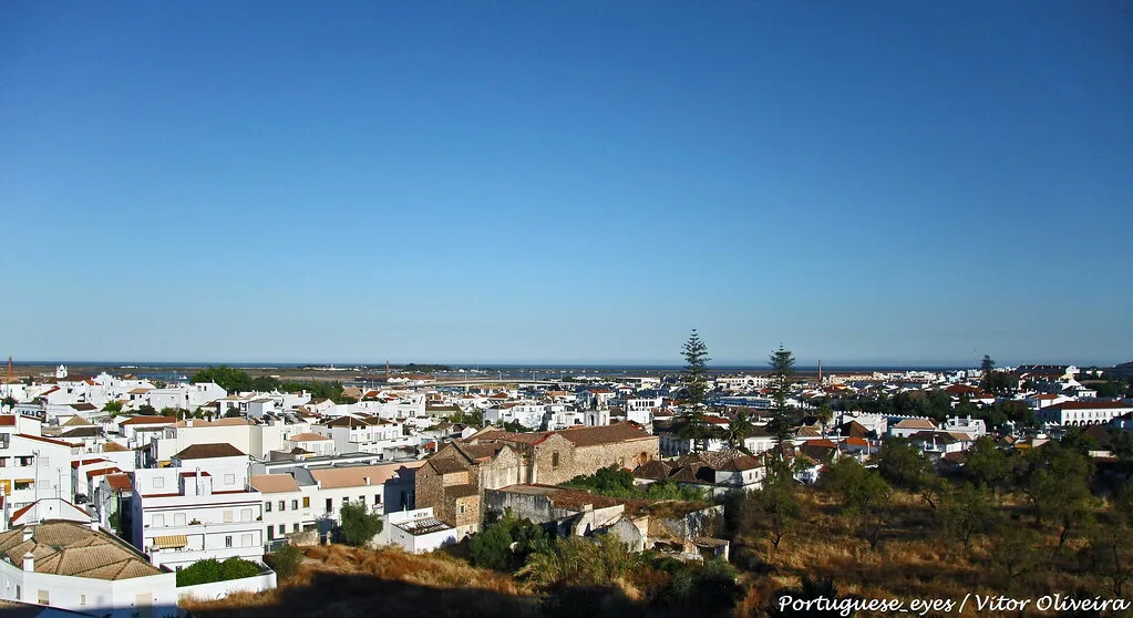 A wide view over the white houses of Tavira.