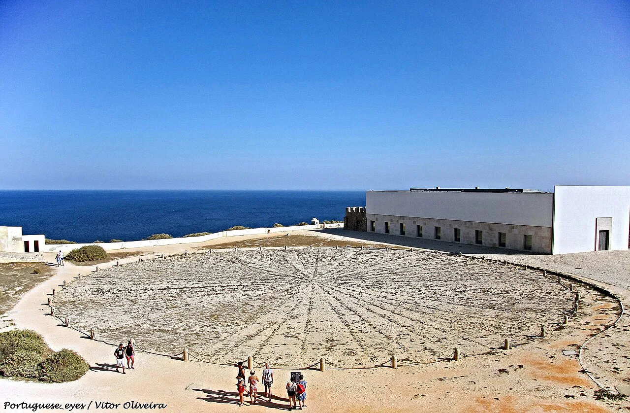 The stone wind rose inside the Fortaleza de Sagres.