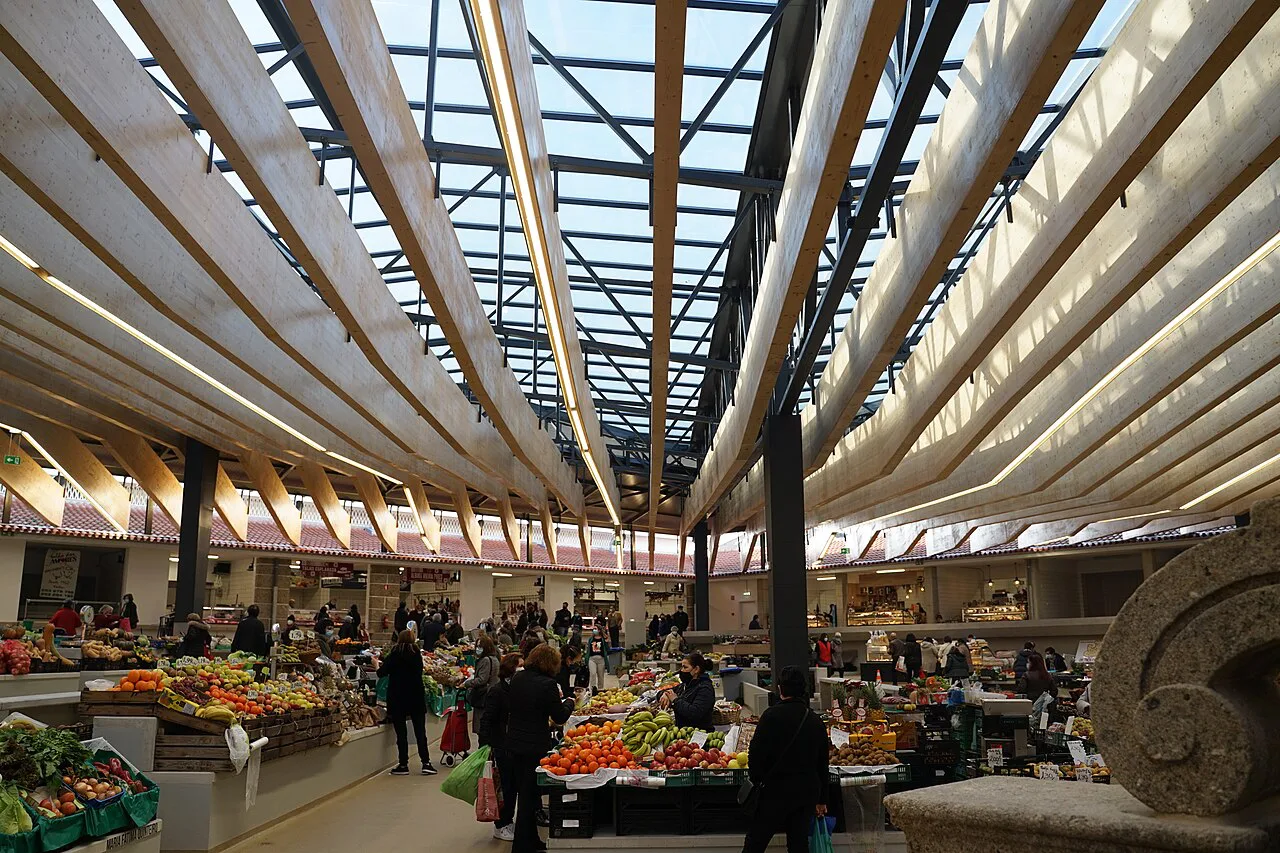 Produce stalls inside the Mercado Municipal de Braga.