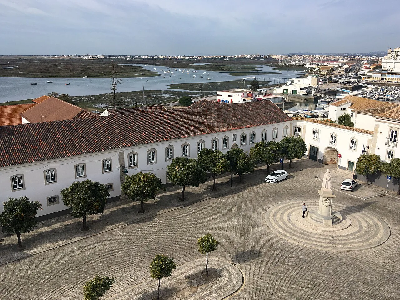 Largo da Sé in the old town of Faro, with the lagoon behind.