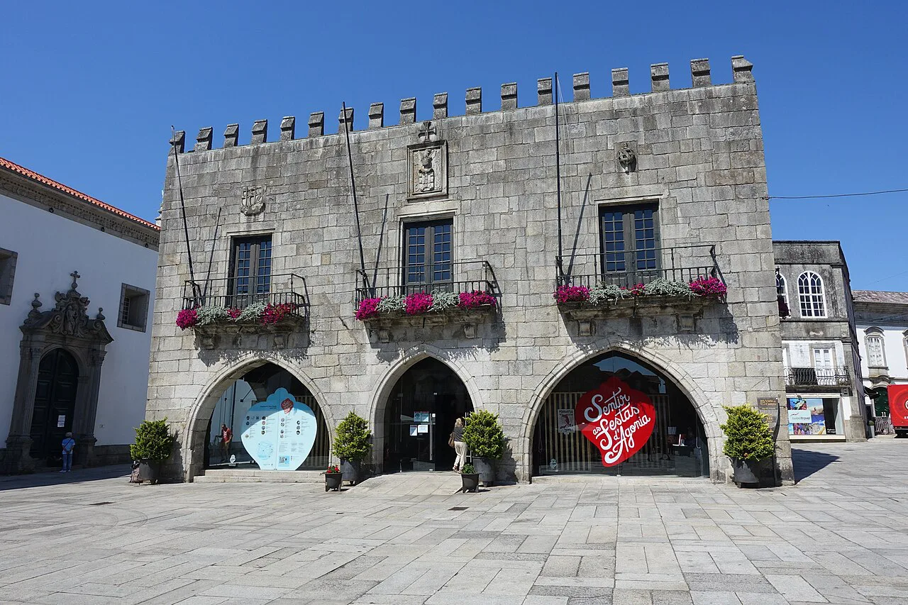 The old town hall on the Praça da República in Viana do Castelo.